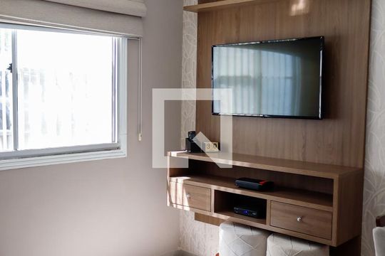 Sala de apartamento à venda com 2 quartos, 40m² em São Pedro, Osasco