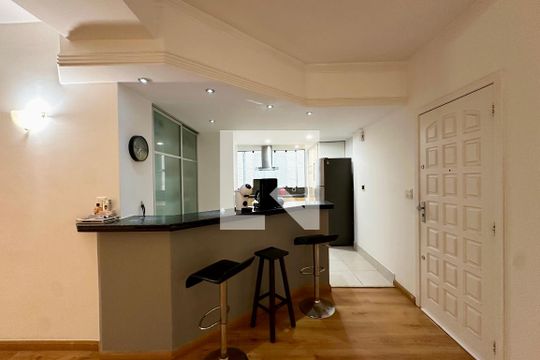 Cozinha  de apartamento à venda com 2 quartos, 129m² em Laranjeiras, Rio de Janeiro