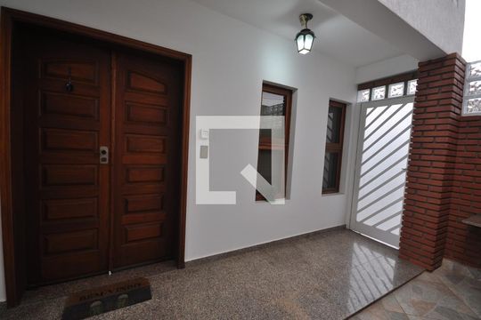 Hall de entrada de casa para alugar com 4 quartos, 350m² em Jardim Guapira, São Paulo