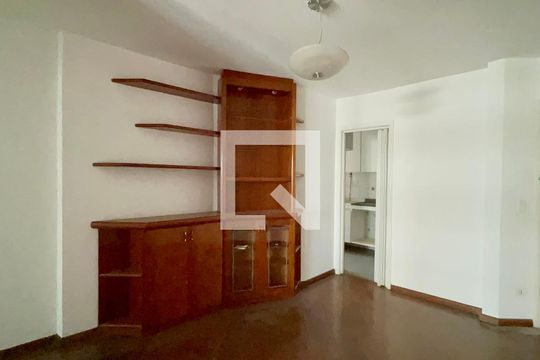 Sala de apartamento à venda com 2 quartos, 70m² em Pinheiros, São Paulo