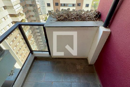 Sacada de apartamento à venda com 2 quartos, 70m² em Pinheiros, São Paulo