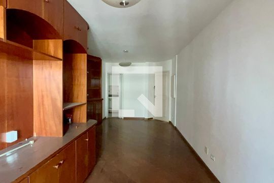 Sala de apartamento à venda com 2 quartos, 70m² em Pinheiros, São Paulo