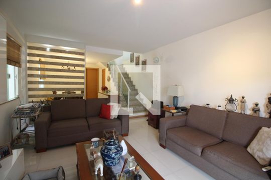 Sala de casa de condomínio à venda com 3 quartos, 144m² em Freguesia (jacarepaguá), Rio de Janeiro