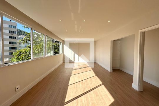 Sala de apartamento à venda com 4 quartos, 148m² em Ipanema, Rio de Janeiro