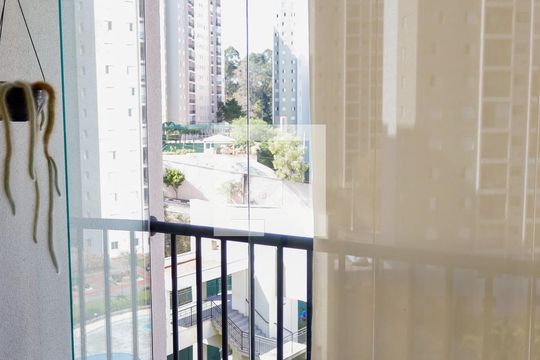 Sacada de apartamento à venda com 3 quartos, 65m² em Umuarama, Osasco