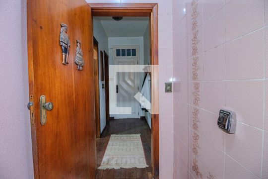 Lavabo de casa à venda com 3 quartos, 380m² em Vila Ipiranga, Porto Alegre
