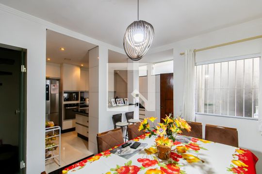 Cozinha de casa à venda com 3 quartos, 400m² em Vila Silvia, São Paulo