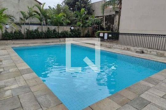 Apartamento à venda com 2 quartos, 56m² em Vila Carmosina, São Paulo