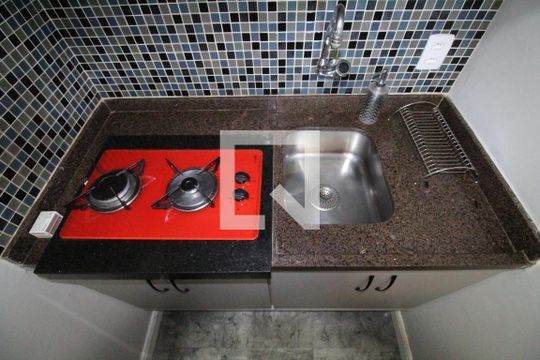 Cozinha de kitnet/studio para alugar com 1 quarto, 35m² em Jardim Sao Dimas, São José dos Campos