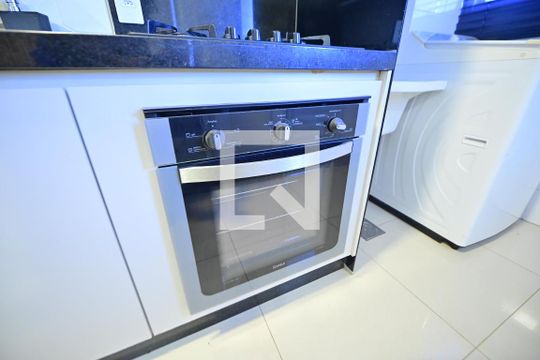 Cozinha de apartamento para alugar com 1 quarto, 42m² em Setor Bueno, Goiânia