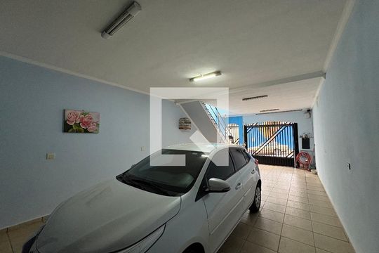 Garagem de casa à venda com 3 quartos, 260m² em Vila Guaraciaba, Santo André