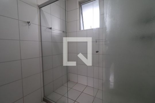 Banheiro de apartamento para alugar com 2 quartos, 66m² em Roselândia, Novo Hamburgo
