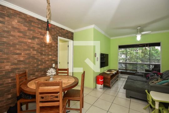 Sala de apartamento para alugar com 3 quartos, 100m² em Jardim Londrina, São Paulo