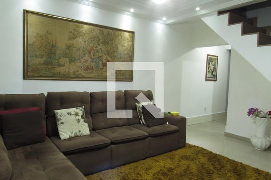 Sala de casa à venda com 3 quartos, 220m² em São Pedro, Osasco