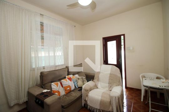 Sala de casa à venda com 3 quartos, 100m² em Parada de Lucas, Rio de Janeiro
