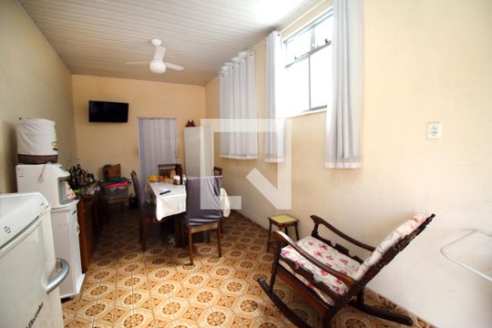Copa de casa à venda com 3 quartos, 100m² em Parada de Lucas, Rio de Janeiro