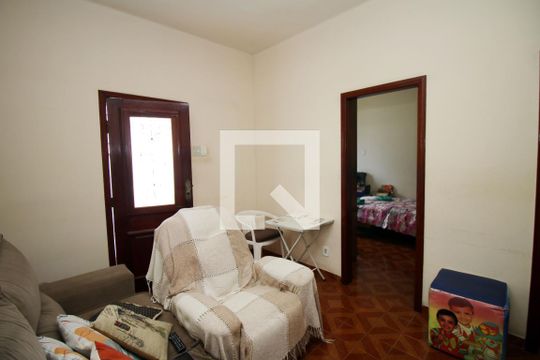 Sala de casa à venda com 3 quartos, 100m² em Parada de Lucas, Rio de Janeiro