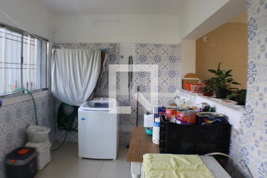 Área de Serviço de casa à venda com 4 quartos, 360m² em Vila Pindorama, Barueri