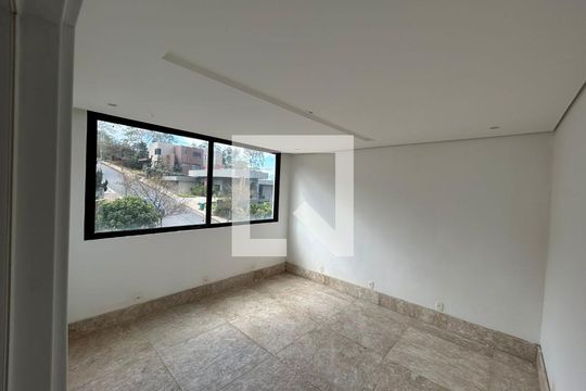 Quarto 2 de casa de condomínio à venda com 4 quartos, 700m² em Jardim Serrano, Nova Lima