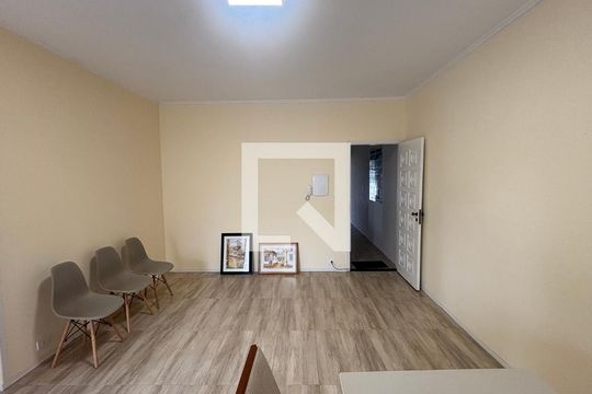 Sala  de casa de condomínio à venda com 2 quartos, 80m² em Jardim Stetel, Santo André