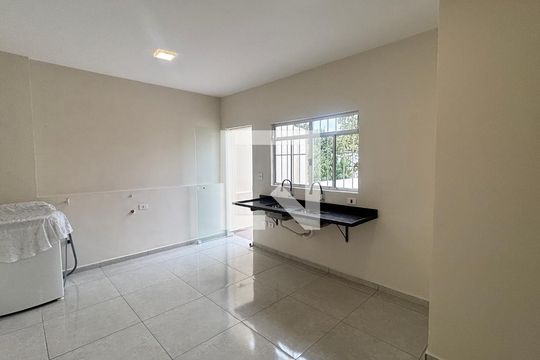 Cozinha de casa de condomínio à venda com 2 quartos, 80m² em Jardim Stetel, Santo André
