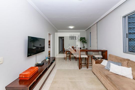 Sala de apartamento para alugar com 3 quartos, 110m² em Nova Suíça, Belo Horizonte
