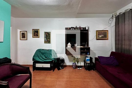Sala de casa para alugar com 2 quartos, 81m² em Vila Cordeiro, São Paulo