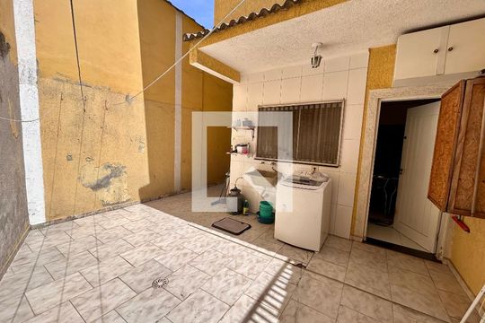 Área de Serviço de casa à venda com 3 quartos, 107m² em Vila Florida, Guarulhos