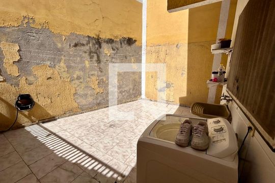 Área de Serviço de casa à venda com 3 quartos, 107m² em Vila Florida, Guarulhos