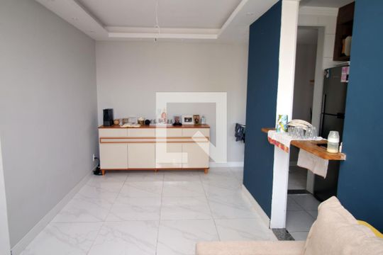 Sala de apartamento para alugar com 2 quartos, 45m² em Colégio, Rio de Janeiro