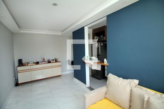 Sala de apartamento para alugar com 2 quartos, 45m² em Colégio, Rio de Janeiro