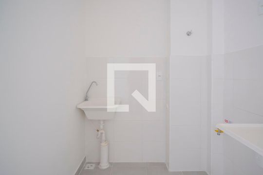 Cozinha e área de serviço de apartamento à venda com 2 quartos, 36m² em Vila Palmares, São Caetano do Sul