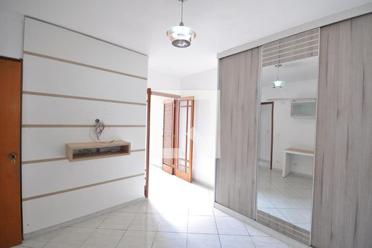 Quarto 3 de casa de condomínio para alugar com 3 quartos, 123m² em Vila Mazzei, São Paulo