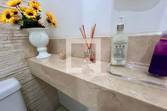 Lavabo de apartamento para alugar com 2 quartos, 86m² em Vila Augusta, Guarulhos