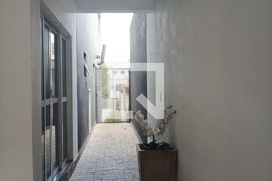 Casa à venda com 2 quartos, 200m² em Vila Brasil, São Paulo