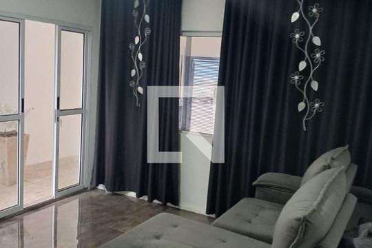 Casa à venda com 2 quartos, 200m² em Vila Brasil, São Paulo