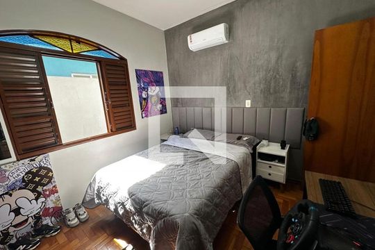 Casa à venda com 4 quartos, 300m² em Nova Granada, Belo Horizonte