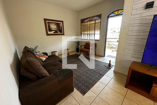 Sala de casa à venda com 4 quartos, 300m² em Nova Granada, Belo Horizonte