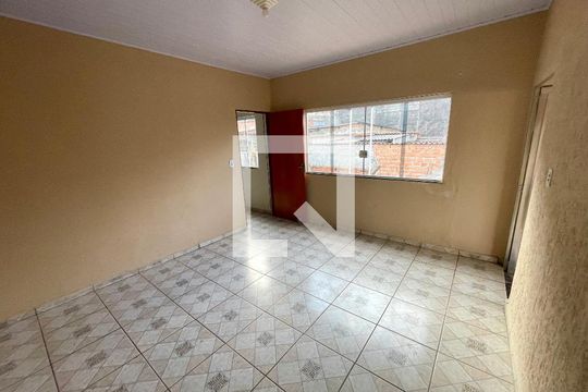 Quarto 2 de casa para alugar com 2 quartos, 140m² em Jardim Carvalho, Guarulhos