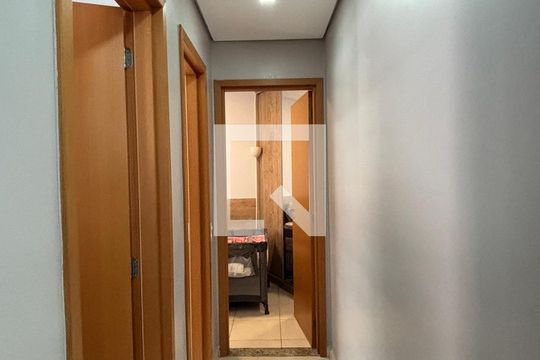 Corredor de apartamento à venda com 2 quartos, 80m² em Parque Oratório, Santo André