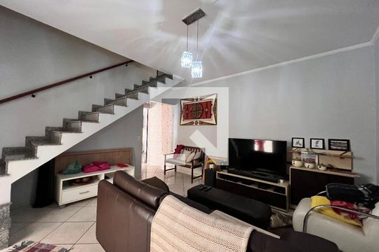 Sala de casa à venda com 3 quartos, 250m² em Jardim Santa Beatriz, Guarulhos