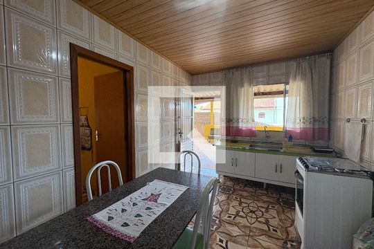 Cozinha de casa à venda com 2 quartos, 191m² em Jardim Cruz Alta, Várzea Paulista