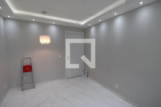Sala de apartamento para alugar com 2 quartos, 45m² em Piedade, Rio de Janeiro