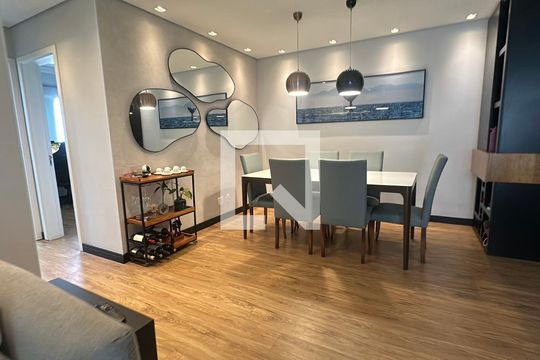 Sala de apartamento para alugar com 2 quartos, 78m² em Empresarial 18 do Forte, Barueri