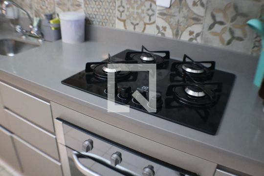 Apartamento à venda com 2 quartos, 78m² em Empresarial 18 do Forte, Barueri