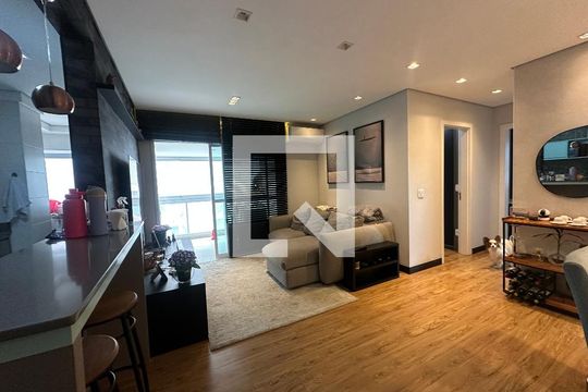 Sala de apartamento para alugar com 2 quartos, 78m² em Empresarial 18 do Forte, Barueri