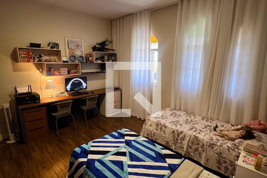 Quarto 2 de casa à venda com 3 quartos, 450m² em Novo Progresso, Contagem