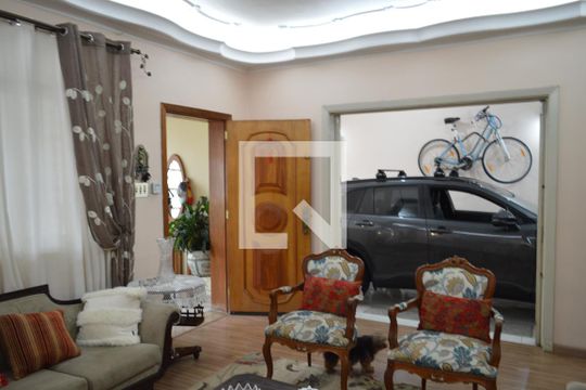 Sala de casa para alugar com 5 quartos, 280m² em Jardim da Gloria, São Paulo