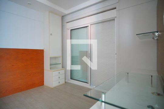 Quarto de apartamento à venda com 1 quarto, 51m² em Petrópolis, Porto Alegre