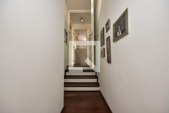 Corredor de casa à venda com 3 quartos, 620m² em Morumbi, São Paulo